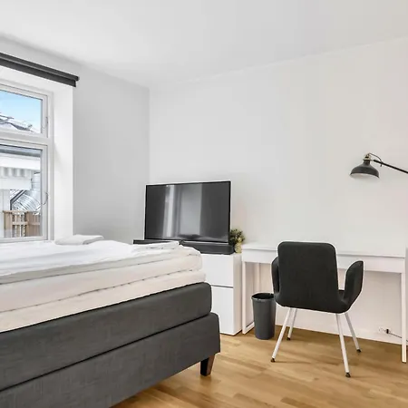 Penthouse At Heart Of - Four Bed 2 Bath Apartman Bergen