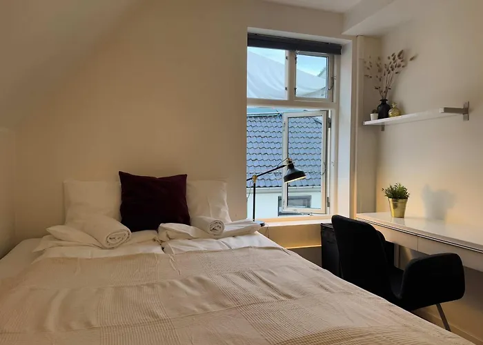 Daire Penthouse At Heart Of - Four Bed 2 Bath Bergen