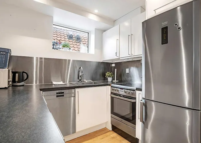 Penthouse At Heart Of - Four Bed 2 Bath Bergen